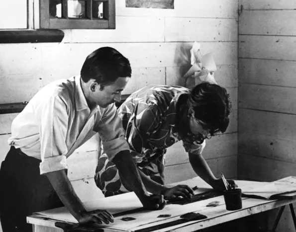 trayectoria-01 Diseño UV