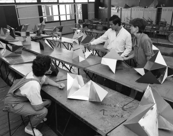 trayectoria-02 Diseño UV