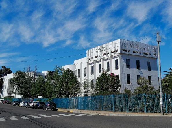 Exerior Facultad de Arquitectura UV